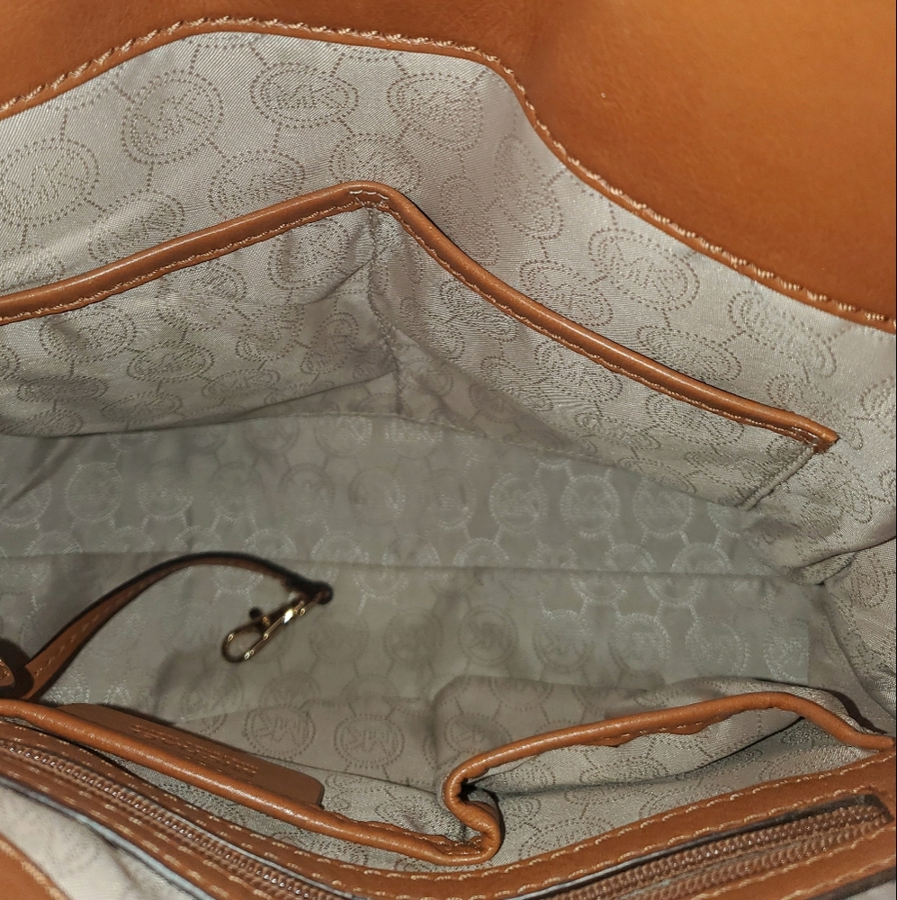 Sold.Michael Kors Hamilton Satchel Tote bag - Picture 15 of 15